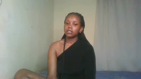 Snapshot of pixie_roman chatting on 12-07-24, 04:36 Majesty online show from 12-07-24, 04:36