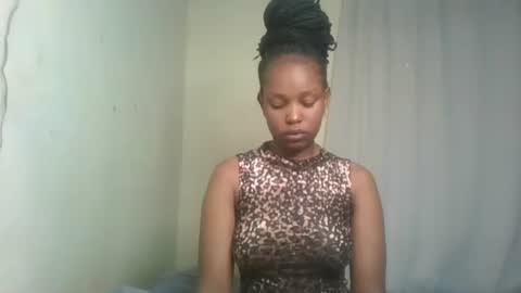 Snapshot of pixie_roman chatting on 12-11-24, 09:41 Majesty online show from 12-11-24, 09:41
