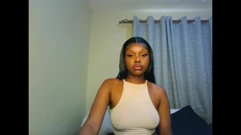 Snapshot of pixie_roman chatting on 04-28-26, 09:36 Majesty online show from 04-28-26, 09:36