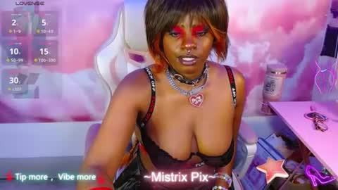 Snapshot of pixiebob25 chatting on 01-12-25, 05:56 Thekawaiidomme online show from 01-12-25, 05:56