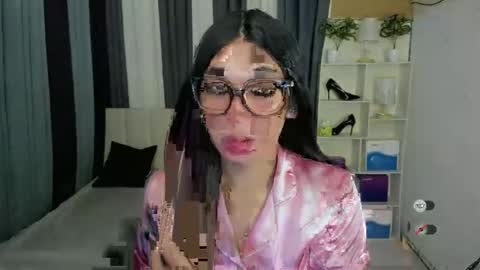 pixiedoll_ online show from 03-10-26, 06:35