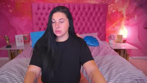 Snapshot of pixiehott chatting on 09-30-25, 01:16 pixiehott online show from 09-30-25, 01:16