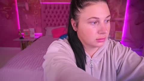 Snapshot of pixiehott chatting on 10-13-25, 07:47 pixiehott online show from 10-13-25, 07:47