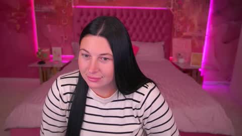 Snapshot of pixiehott chatting on 10-18-25, 08:09 pixiehott online show from 10-18-25, 08:09