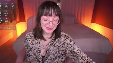 pixiepeachh online show from 10-29-25, 02:41