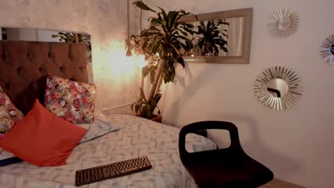 cris online show from 01-27-25, 11:11