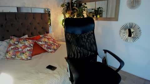 cris online show from 01-31-25, 04:14