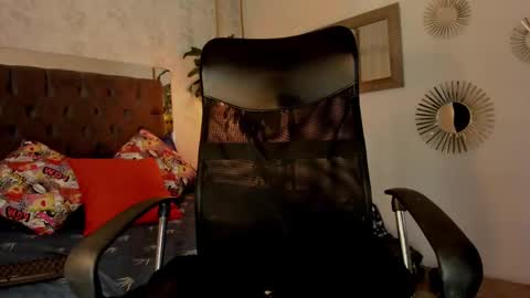 cris online show from 02-22-25, 07:34