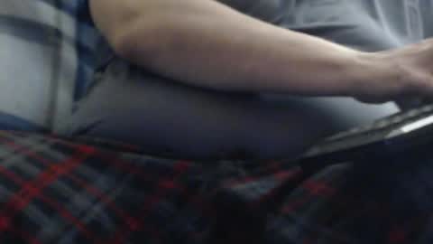 Snapshot of pizzafitness chatting on 06-01-26, 01:02 pizzafitness online show from 06-01-26, 01:02