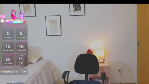 Angie Henao online show from 02-04-25, 06:49