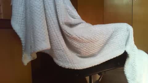 Snapshot of pl4yer21 chatting on 05-11-26, 02:45 pl4yer21 online show from 05-11-26, 02:45