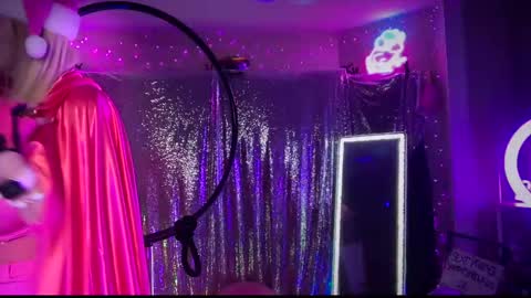 Snapshot of plasticfuckdoll chatting on 12-26-24, 04:43 Dumb bimbo fuck doll online show from 12-26-24, 04:43