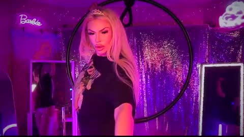 Snapshot of plasticfuckdoll chatting on 01-31-25, 08:01 Dumb bimbo fuck doll online show from 01-31-25, 08:01