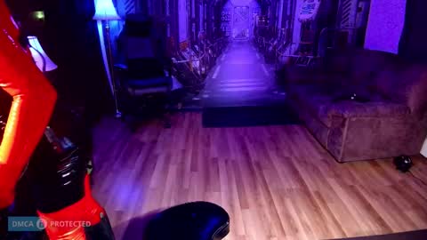 Snapshot of plasticme chatting on 12-20-25, 06:37 plasticme online show from 12-20-25, 06:37