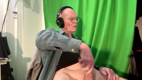 Snapshot of playdayfunshow chatting on 01-03-25, 04:00 STC online show from 01-03-25, 04:00