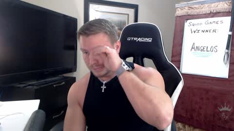 Snapshot of player2pawns chatting on 01-20-25, 02:53 Player online show from 01-20-25, 02:53