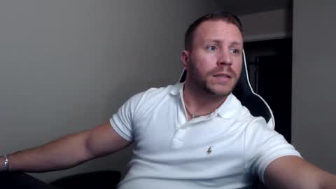 Snapshot of player2pawns chatting on 10-16-25, 12:11 Player online show from 10-16-25, 12:11