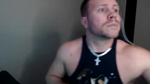 Snapshot of player2pawns chatting on 11-14-25, 10:03 Player online show from 11-14-25, 10:03