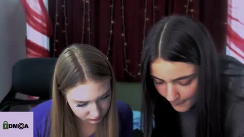 Sophie online show from 12-19-24, 01:40