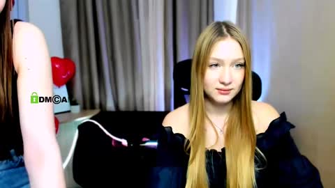 Sophie online show from 02-18-25, 04:48