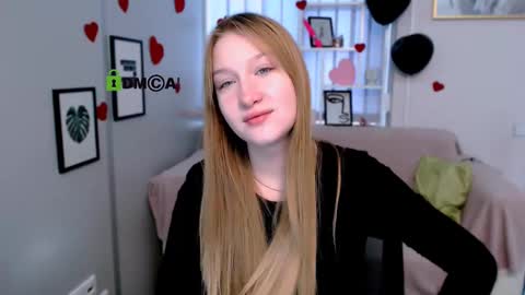 Sophie online show from 02-23-25, 12:37