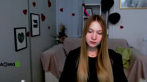 Sophie online show from 02-23-25, 06:45