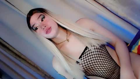 kate online show from 11-16-25, 01:11