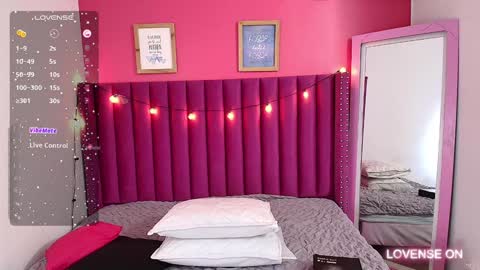 Snapshot of playfuljust_18 chatting on 12-11-24, 12:34 SAMARA online show from 12-11-24, 12:34