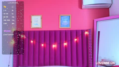 Snapshot of playfuljust_18 chatting on 12-18-24, 12:40 SAMARA online show from 12-18-24, 12:40