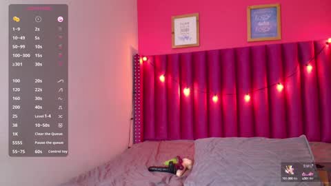 Snapshot of playfuljust_18 chatting on 02-01-25, 03:39 SAMARA online show from 02-01-25, 03:39