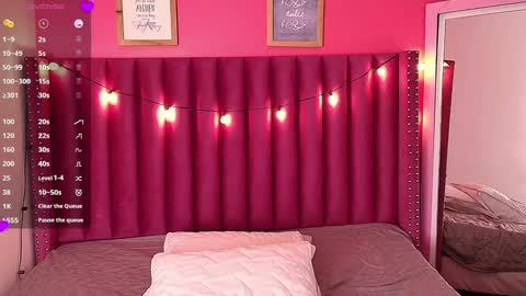 Snapshot of playfuljust_18 chatting on 02-06-25, 12:37 SAMARA online show from 02-06-25, 12:37