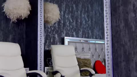 PlayfulNicole online show from 01-11-25, 09:15