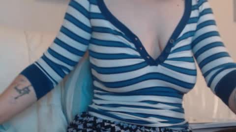 Snapshot of playfulsamira chatting on 09-25-25, 11:47 PlayfulSamira online show from 09-25-25, 11:47