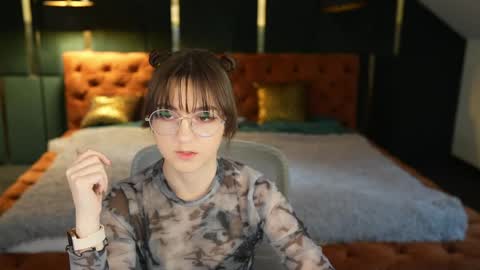 Snapshot of playhard054 chatting on 05-06-26, 10:20 Lana online show from 05-06-26, 10:20