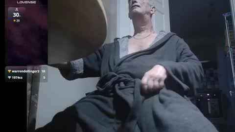 Play Me online show from 10-12-25, 05:06