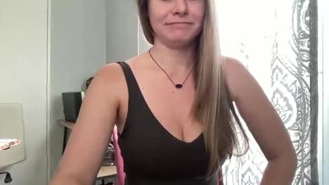 Caity online show from 11-07-25, 06:08