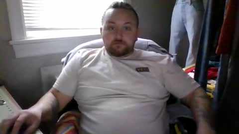 Snapshot of pleasewithease chatting on 02-16-25, 04:53 aimtoplease online show from 02-16-25, 04:53