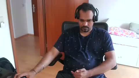 Snapshot of pleasure5845 chatting on 05-10-26, 12:54 Sam online show from 05-10-26, 12:54