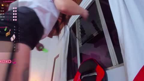 Snapshot of pleasure_vibes023 chatting on 12-05-24, 10:45 JUAN AND JULI online show from 12-05-24, 10:45