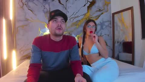 Snapshot of pleasure_vibes023 chatting on 03-05-25, 08:53 JUAN AND JULI online show from 03-05-25, 08:53