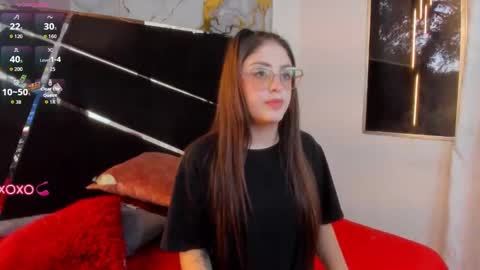 Snapshot of pleasure_vibes023 chatting on 09-22-25, 10:34 JUAN AND JULI online show from 09-22-25, 10:34