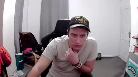 plkrisztian online show from 03-06-26, 11:56