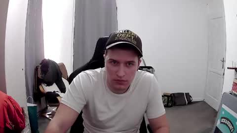 plkrisztian online show from 04-16-26, 08:42