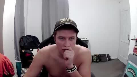 plkrisztian online show from 05-04-26, 10:28
