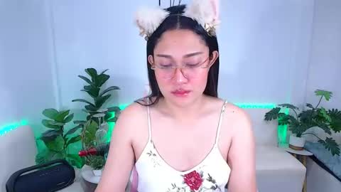 Snapshot of ploysaithailand chatting on 11-11-25, 11:16 Ploysai online show from 11-11-25, 11:16