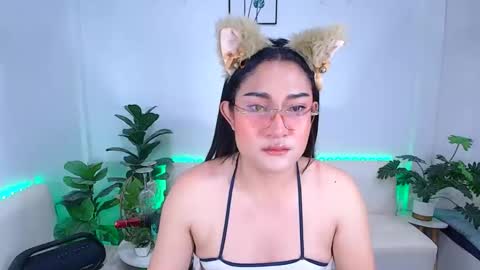 Snapshot of ploysaithailand chatting on 11-12-25, 12:16 Ploysai online show from 11-12-25, 12:16