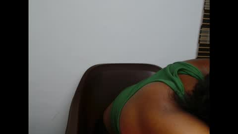 plumnjuicyx online show from 10-22-25, 03:29