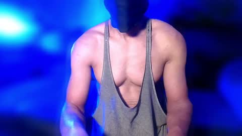 Snapshot of plush73 chatting on 01-18-25, 06:45 StraightPlush online show from 01-18-25, 06:45