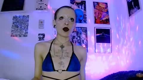    online show from 06-11-26, 02:53