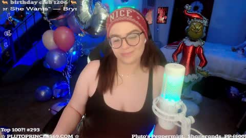 Pluto Princess online show from 12-14-24, 08:02